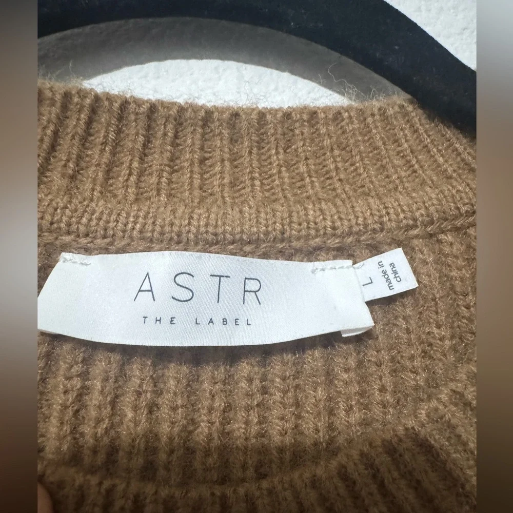 Astr The Label Romina Crew Neck Ribbed Knit Baloon Sleeves Brown Camel Sz large - Picture 6 of 8